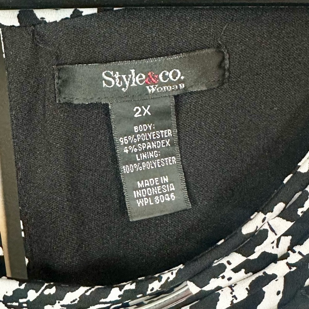 Style & Co. Black and White Geometric Wide Leg Jumpsuit - Size: 2X - Picture 8 of 9